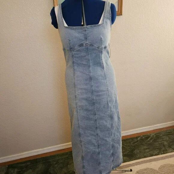 NWT long Denim dress with slit - Picture 2 of 11